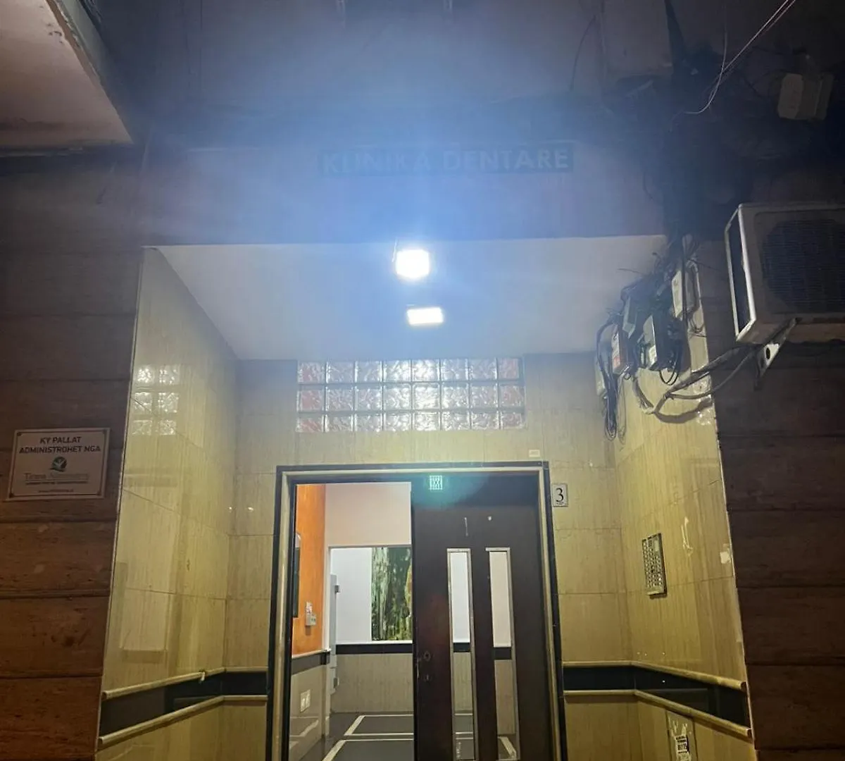 Urban Elderwood Haven Apartamento Tirana